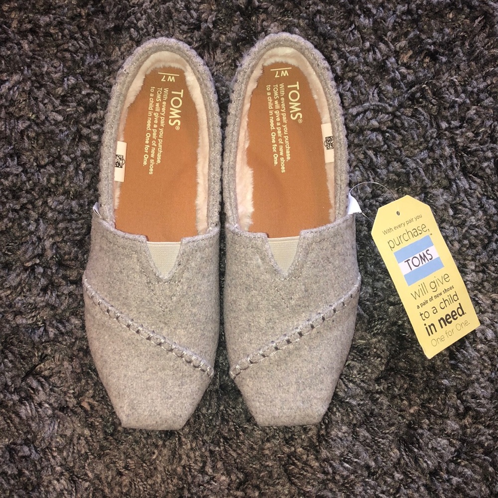 Toms
